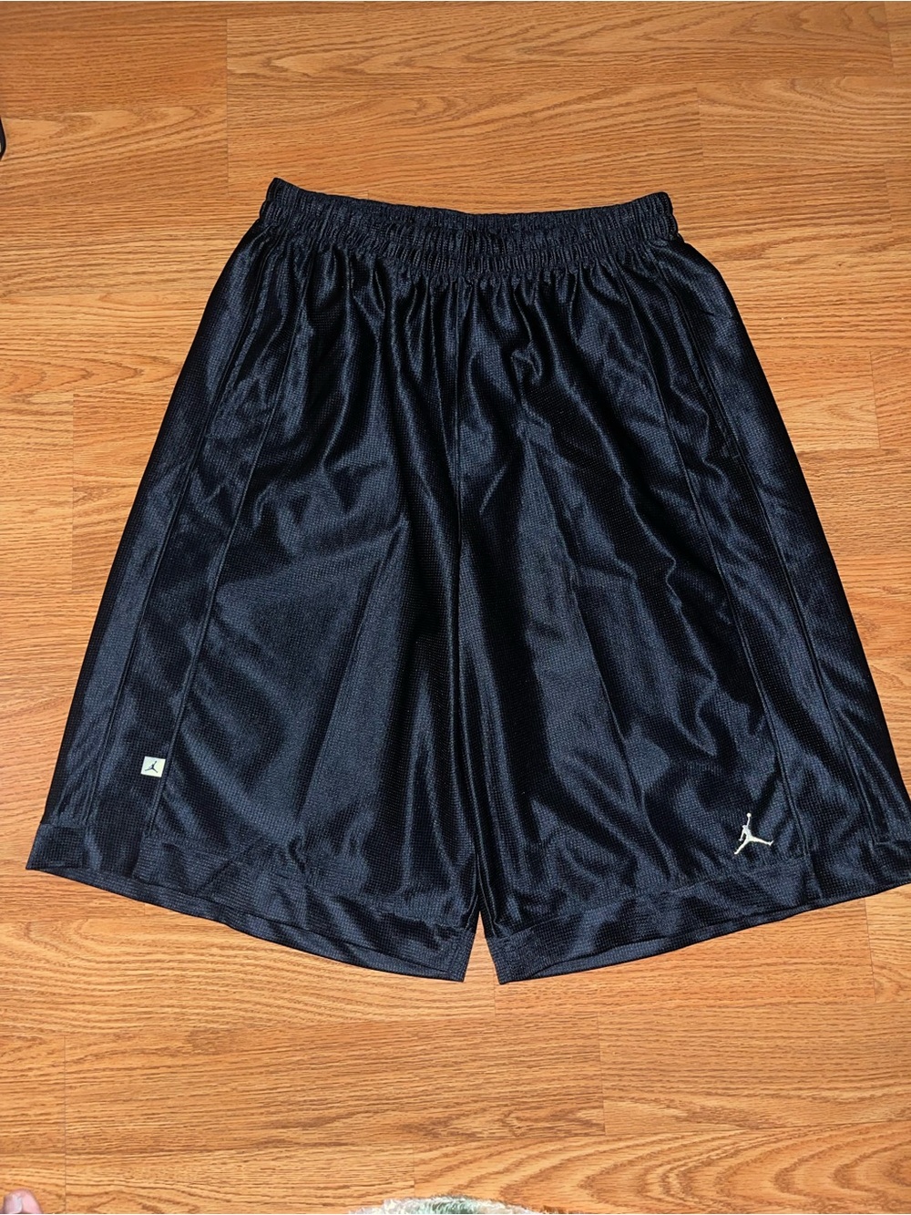 Vintage Nike Air Jordan basketball shorts men’s XL black white